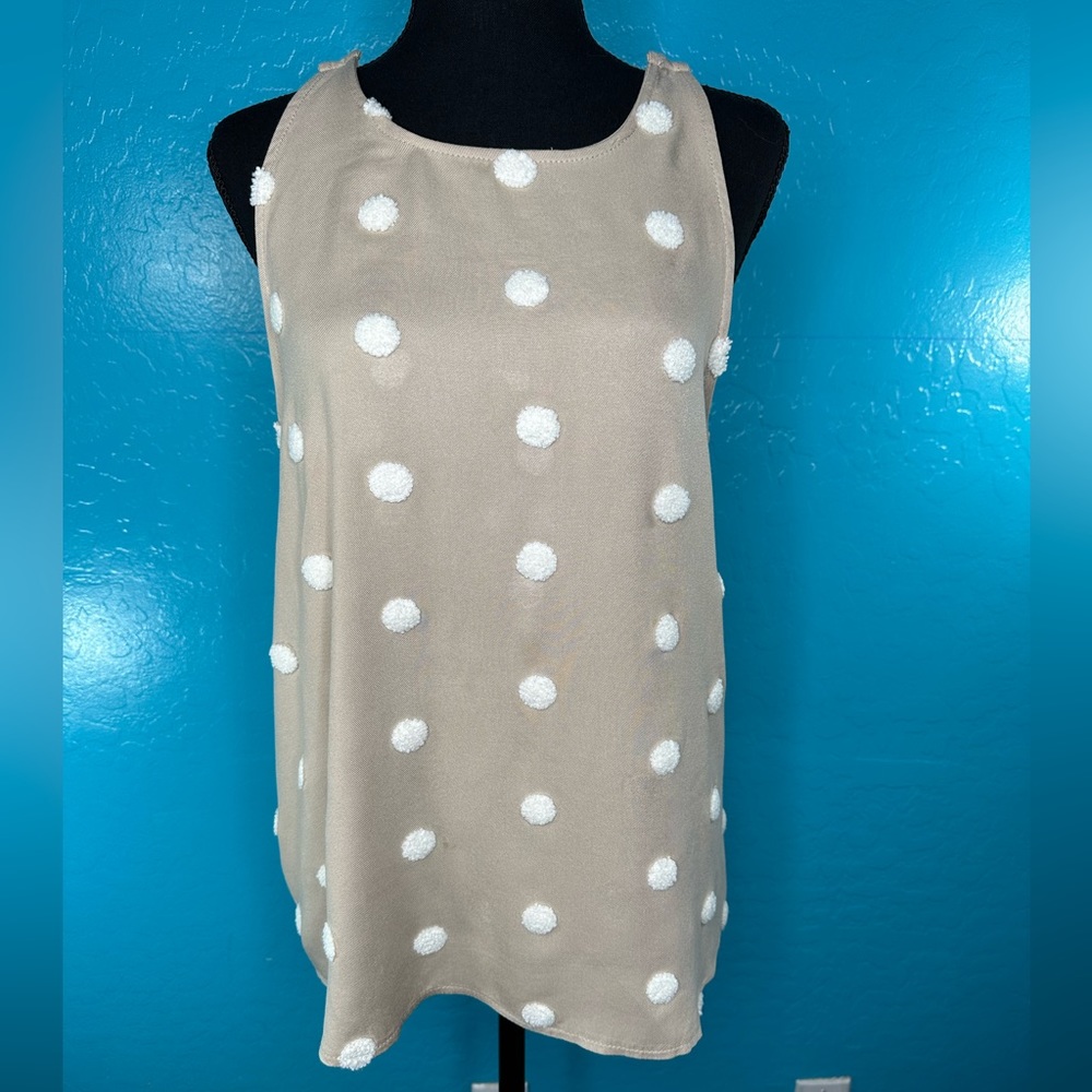 E&M Beige boho sleeveless top raised polka dots Sz M